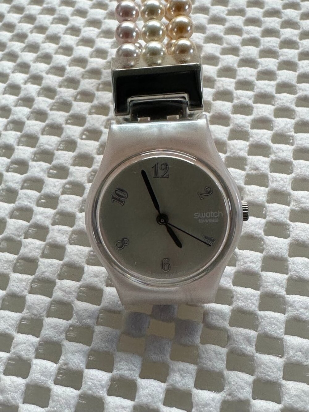 Swatch Watch Pearl Tension LP123 Vintage 2004